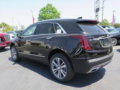 New 2026 Cadillac XT5 Premium Luxury w/ Driver Assist Package FWD image 5