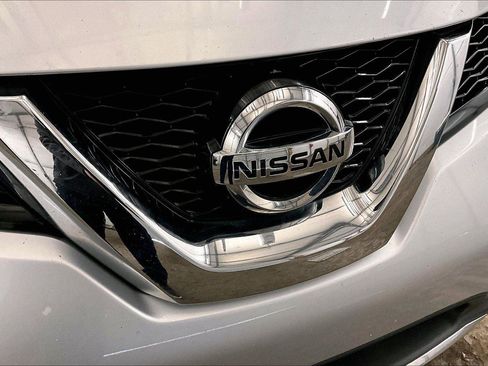 Used 2014 Nissan Rogue S image 30