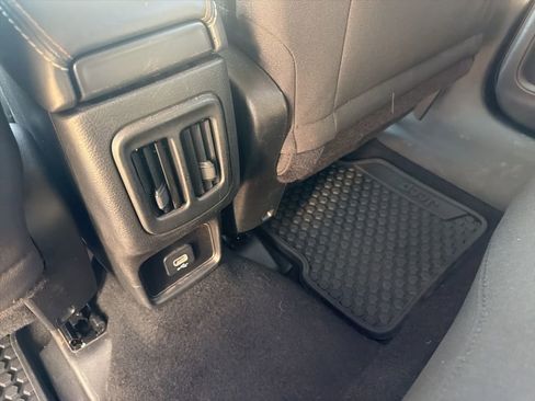 Used 2021 Jeep Compass Sport w/ Cold Weather Group image 17