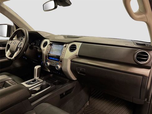 Used 2021 Toyota Tundra SR5 AWD/4WD image 28