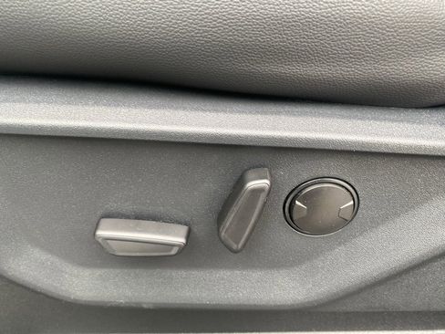 New 2026 Ford F350 Lariat w/ Black Appearance Package image 14