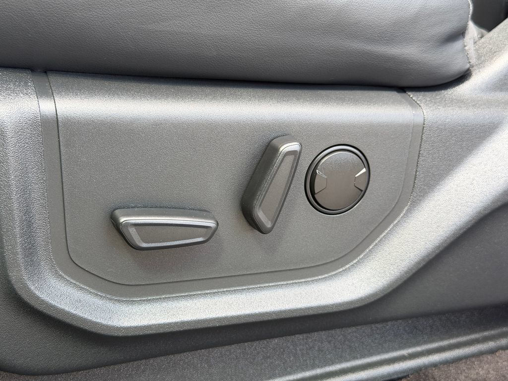 Used 2022 Ford Expedition XLT RWD image 18