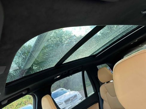 Used 2025 Volvo XC90 B6 Ultra w/ Lounge Package image 24