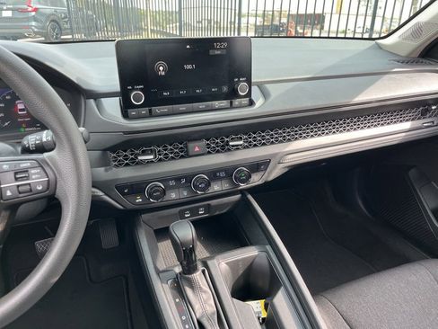 Used 2024 Honda Accord EX image 17