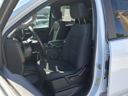 Used 2021 Chevrolet Silverado 2500 W/T w/ WT Convenience Package AWD/4WD image 11