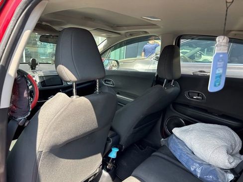 Used 2019 Honda HR-V EX image 13