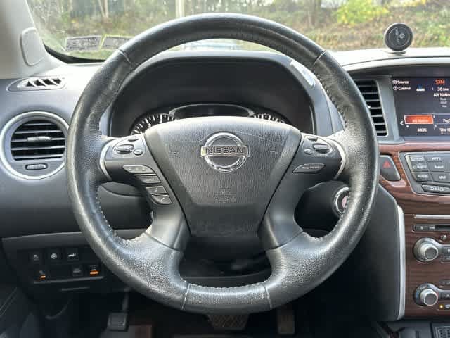 Used 2018 Nissan Pathfinder Platinum AWD/4WD image 8