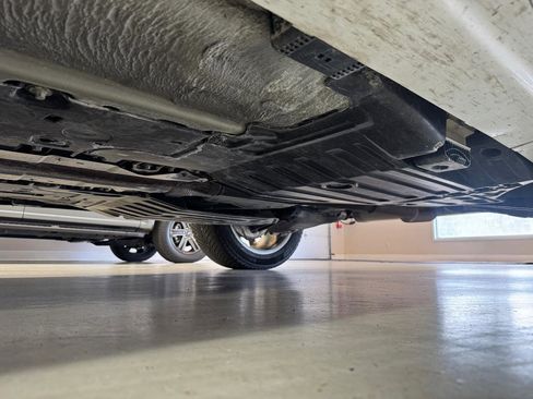 Used 2016 Volvo XC90 T8 Inscription w/ Vision Package image 24