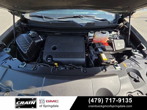 Used 2023 Chevrolet Traverse LT FWD image 33