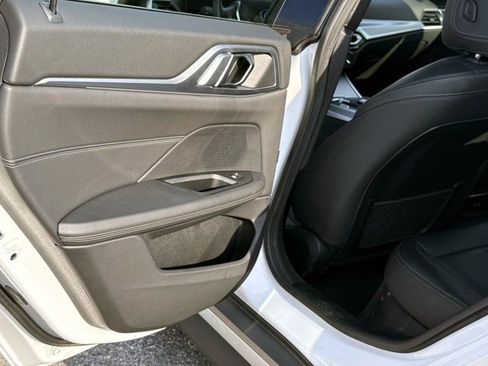 Used 2023 BMW i4 eDrive35 RWD image 11