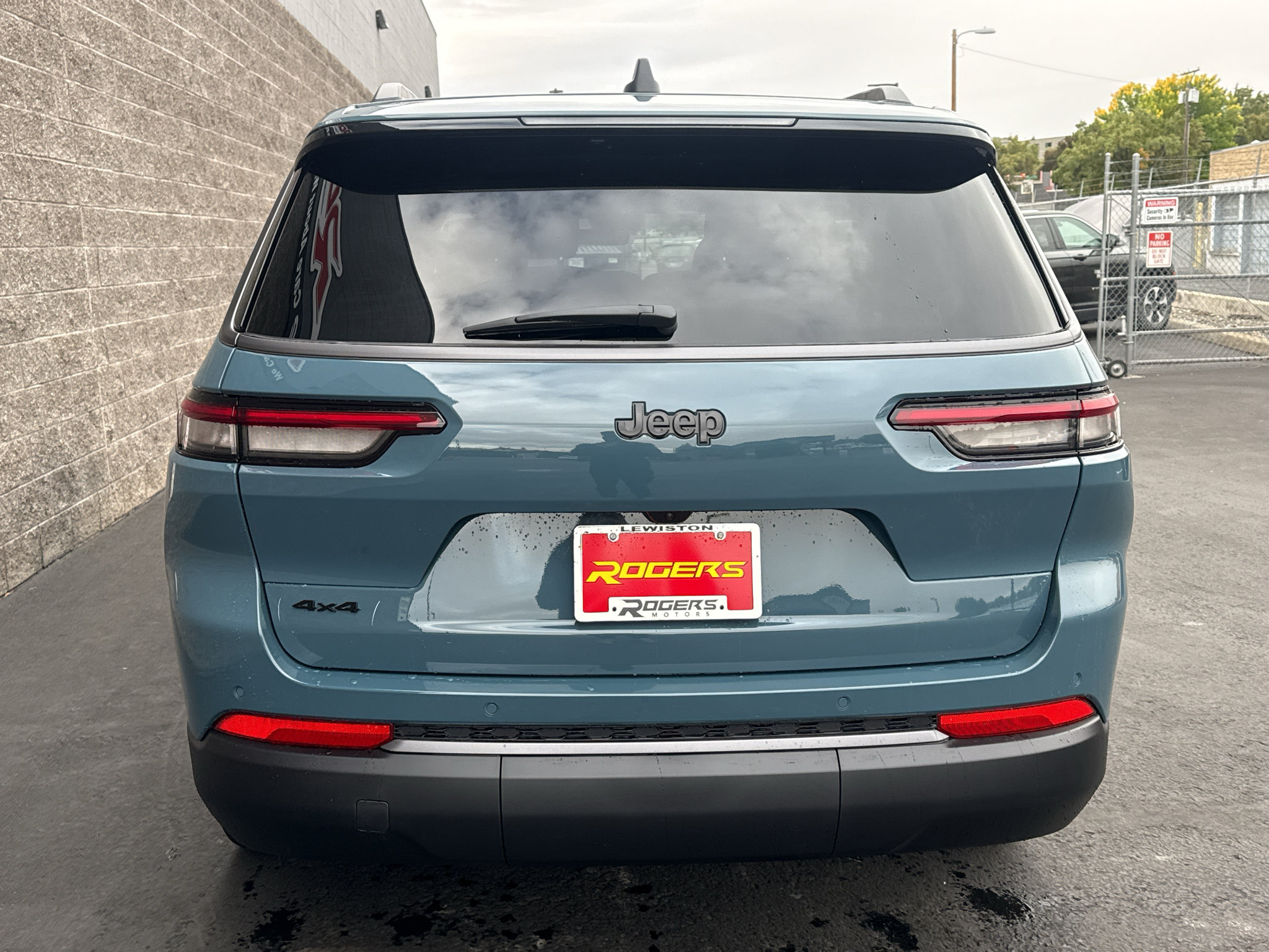 New 2027 Jeep Grand Cherokee L Limited AWD/4WD image 6