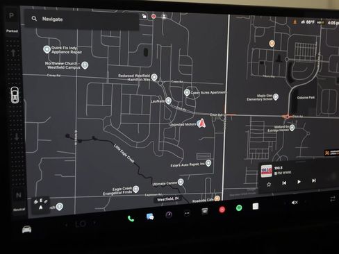 Used 2022 Tesla Model X image 9