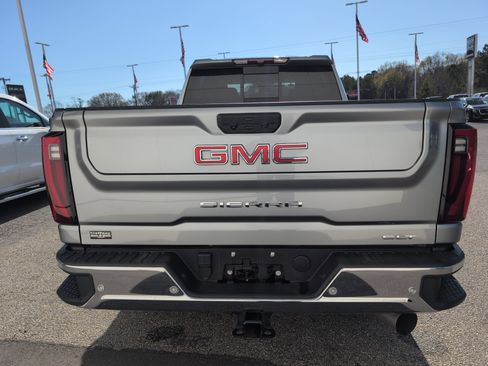 Used 2025 GMC Sierra 2500 SLT w/ SLT Premium Package image 8