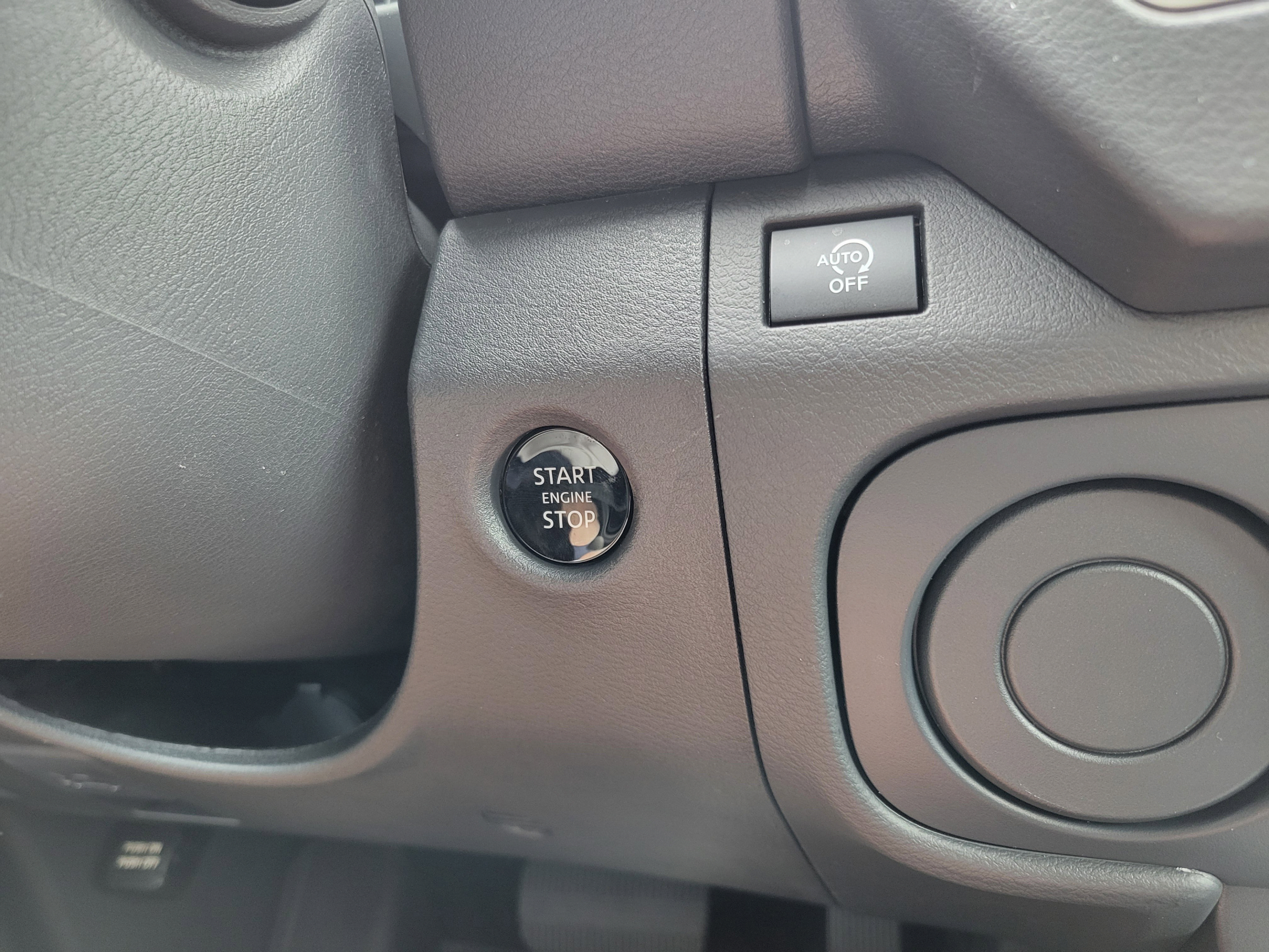 Used 2026 Nissan Frontier SV w/ SV Convenience Package RWD image 14