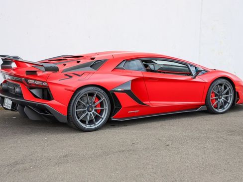 Used 2019 Lamborghini Aventador SVJ AWD/4WD image 5