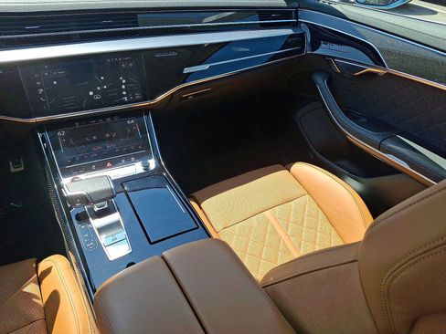 Used 2023 Audi S8 AWD/4WD image 11
