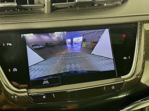 Used 2023 Cadillac XT6 Sport AWD/4WD image 17