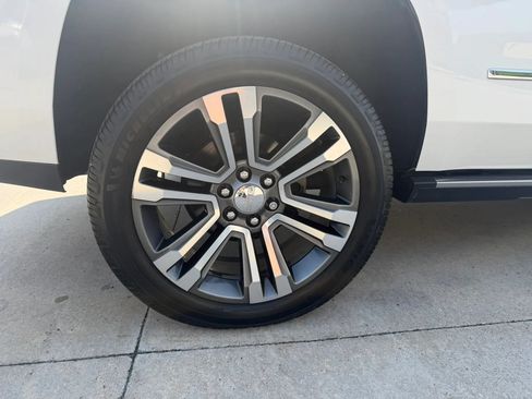 Used 2019 GMC Yukon Denali w/ Denali Ultimate Package AWD/4WD image 74