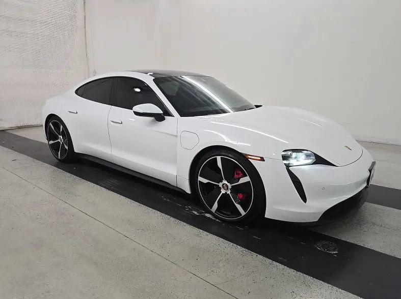 Used 2021 Porsche Taycan 4S w/ Premium Package AWD/4WD image 4