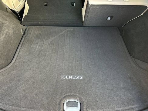 Used 2024 Genesis GV70 2.5T w/ Select Package AWD/4WD image 19