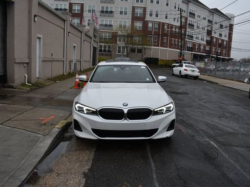Used 2024 BMW 330i Sedan w/ Convenience Package image 3