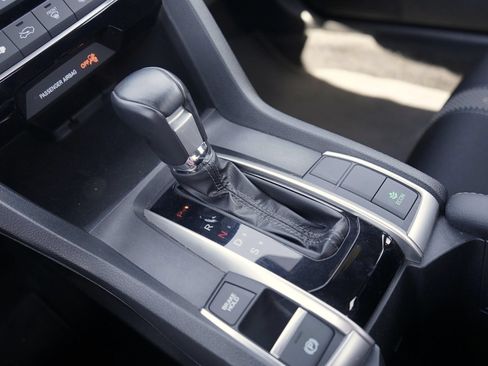 Used 2019 Honda Civic Sport image 10