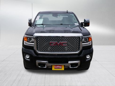 Used 2015 GMC Sierra 3500 Denali w/ Duramax Plus Package image 2