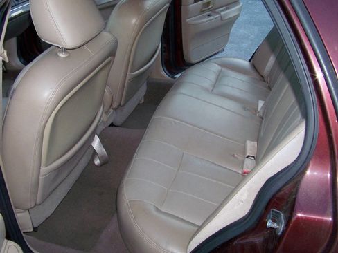 Used 2003 Mercury Grand Marquis LS image 17