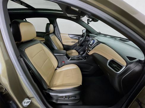 Used 2023 Chevrolet Equinox Premier image 31