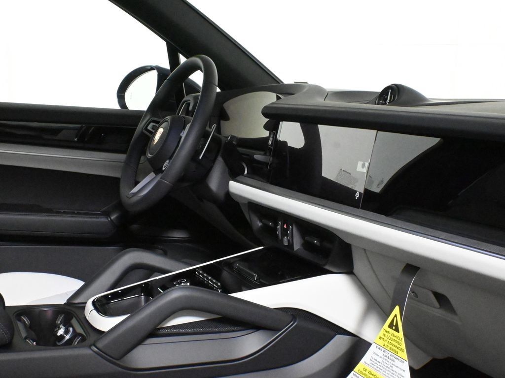 Used 2026 Porsche Cayenne S AWD/4WD image 38