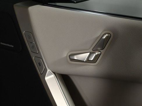 Used 2026 BMW iX xDrive45 image 33