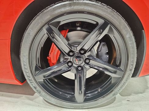 Used 2021 Chevrolet Corvette Stingray Preferred Cpe w/ Z51 Performance Package image 29