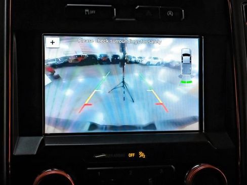 Used 2018 Ford F150 XLT w/ Equipment Group 302A Luxury image 19