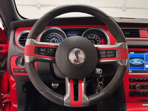 Used 2013 Ford Mustang Shelby GT500 RWD image 21