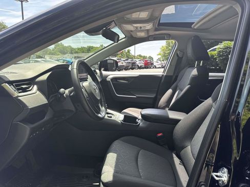Certified 2025 Toyota RAV4 XLE w/ Convenience Package AWD/4WD image 18