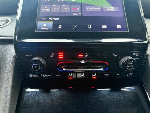 Certified 2023 Jeep Grand Cherokee Altitude AWD/4WD image 20