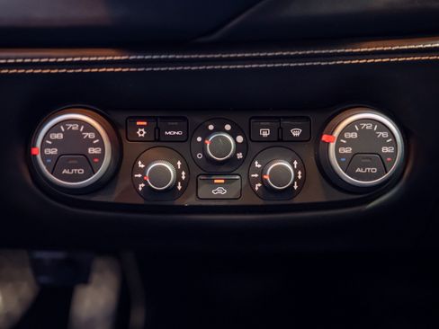 Used 2017 Ferrari 488 GTB RWD image 37