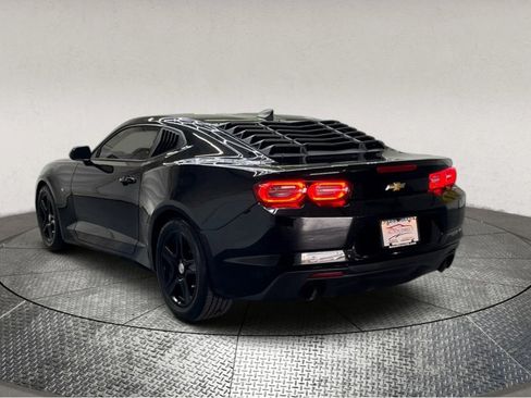 Used 2020 Chevrolet Camaro LT image 6