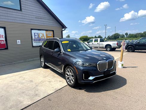 Used 2021 BMW X7 xDrive40i w/ Parking Assistance Package image 3