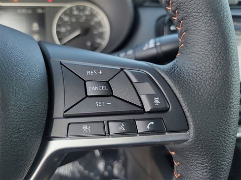 New 2025 Nissan Versa SR w/ Trunk Package image 6