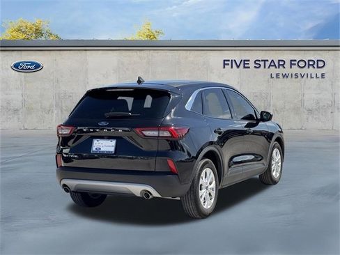 Used 2023 Ford Escape Active image 4
