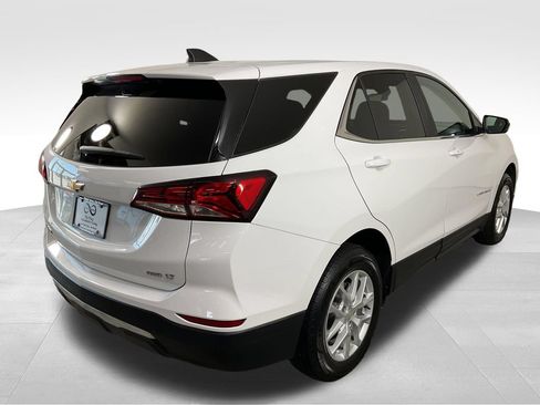 Used 2023 Chevrolet Equinox LT AWD/4WD image 9