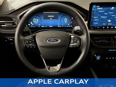 Used 2025 Ford Escape Active w/ Active Premium Tech Pack AWD/4WD image 12