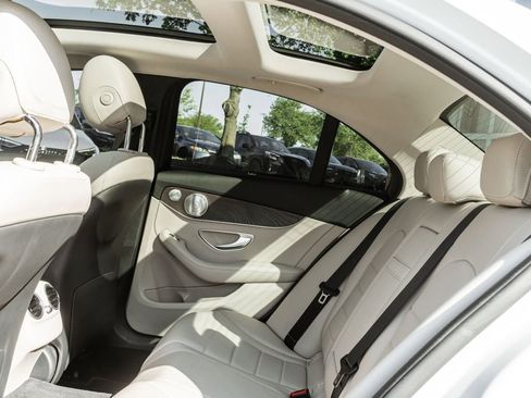 Used 2017 Mercedes-Benz C 300 4MATIC Sedan image 27