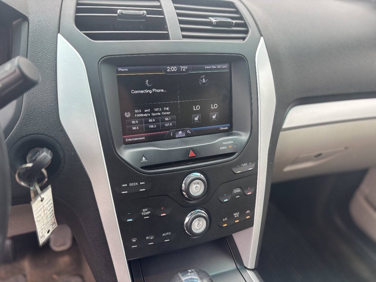 Used 2013 Ford Explorer XLT AWD/4WD image 18