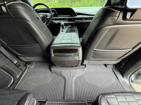 Used 2023 Cadillac Escalade V AWD/4WD image 42