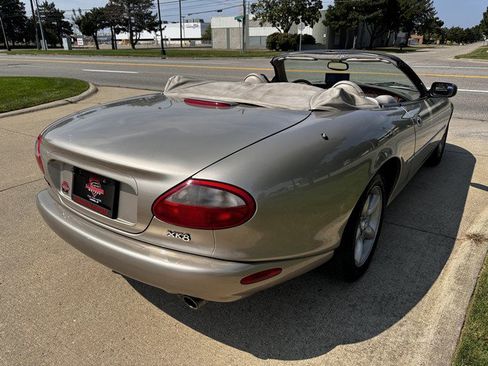 Used 1998 Jaguar XK8 Convertible image 5