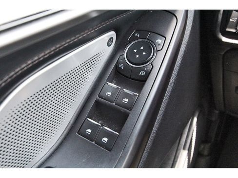 Used 2020 Ford Explorer Platinum w/ Premium Technology Package AWD/4WD image 22