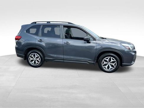 Used 2021 Subaru Forester Premium w/ Popular Package #1 AWD/4WD image 2