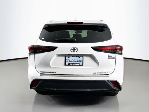 Used 2024 Toyota Highlander Limited AWD/4WD image 6